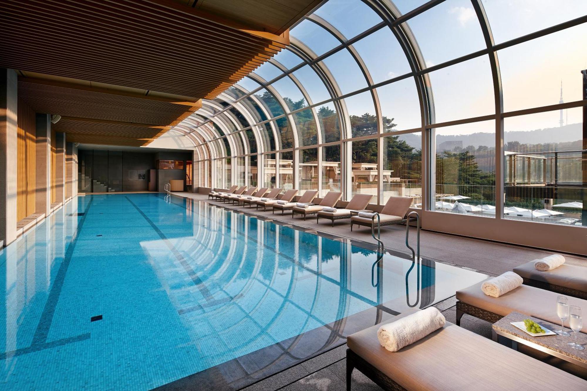 Deluxe Zweibettzimmer mit Zugang zum Innenpool